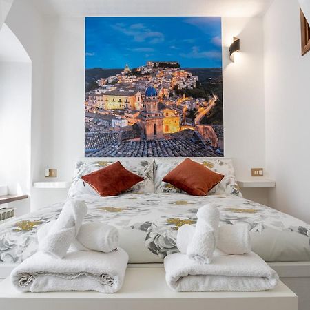 Centro Storico - Leonardo House Apartment Bergamo Bagian luar foto